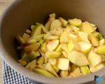 Dolce di mele cotogne con zucca Come cucinare la marmellata di mele cotogne in una pentola a cottura lenta